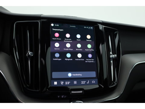 Volvo XC60 2.0 T8 Plug-in hybrid AWD Plus Black Edition | Pano | Soh 97% | Pilot Assist | H&K Audio | Mem. Stoelen |