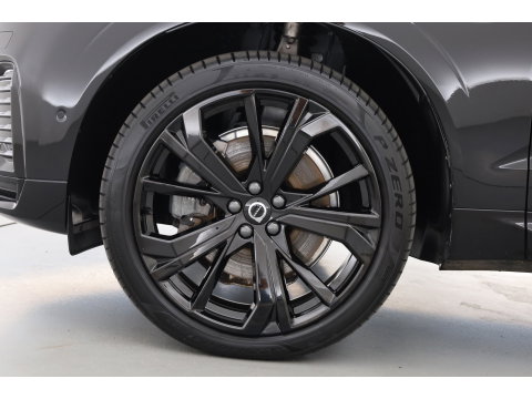 Volvo XC60 2.0 T8 Plug-in hybrid AWD Plus Black Edition | Pano | Soh 97% | Pilot Assist | H&K Audio | Mem. Stoelen |