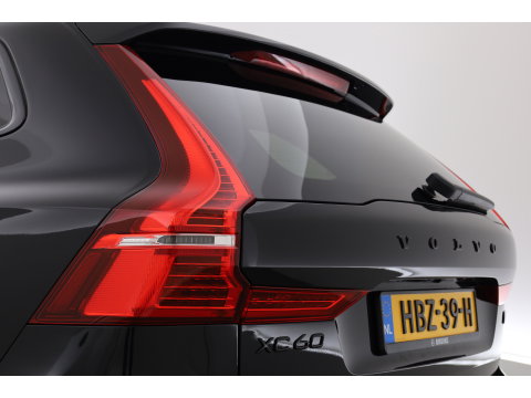 Volvo XC60 2.0 T8 Plug-in hybrid AWD Plus Black Edition | Pano | Soh 97% | Pilot Assist | H&K Audio | Mem. Stoelen |
