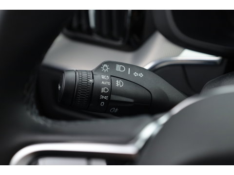 Volvo XC60 2.0 T8 Plug-in hybrid AWD Plus Black Edition | Pano | Soh 97% | Pilot Assist | H&K Audio | Mem. Stoelen |