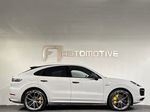 Porsche Cayenne Coupé 4.0 Turbo S E-Hybrid Full Carbon|Ceramic|Krijtgrijs