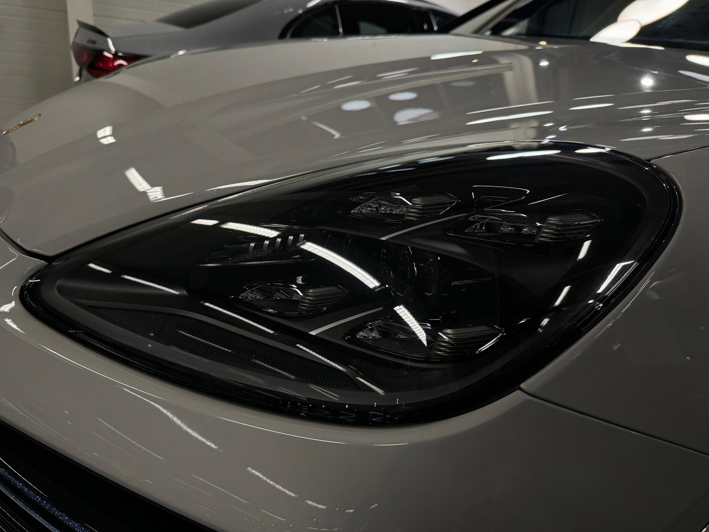 Porsche Cayenne Coupé 4.0 Turbo S E-Hybrid Full Carbon|Ceramic|Krijtgrijs
