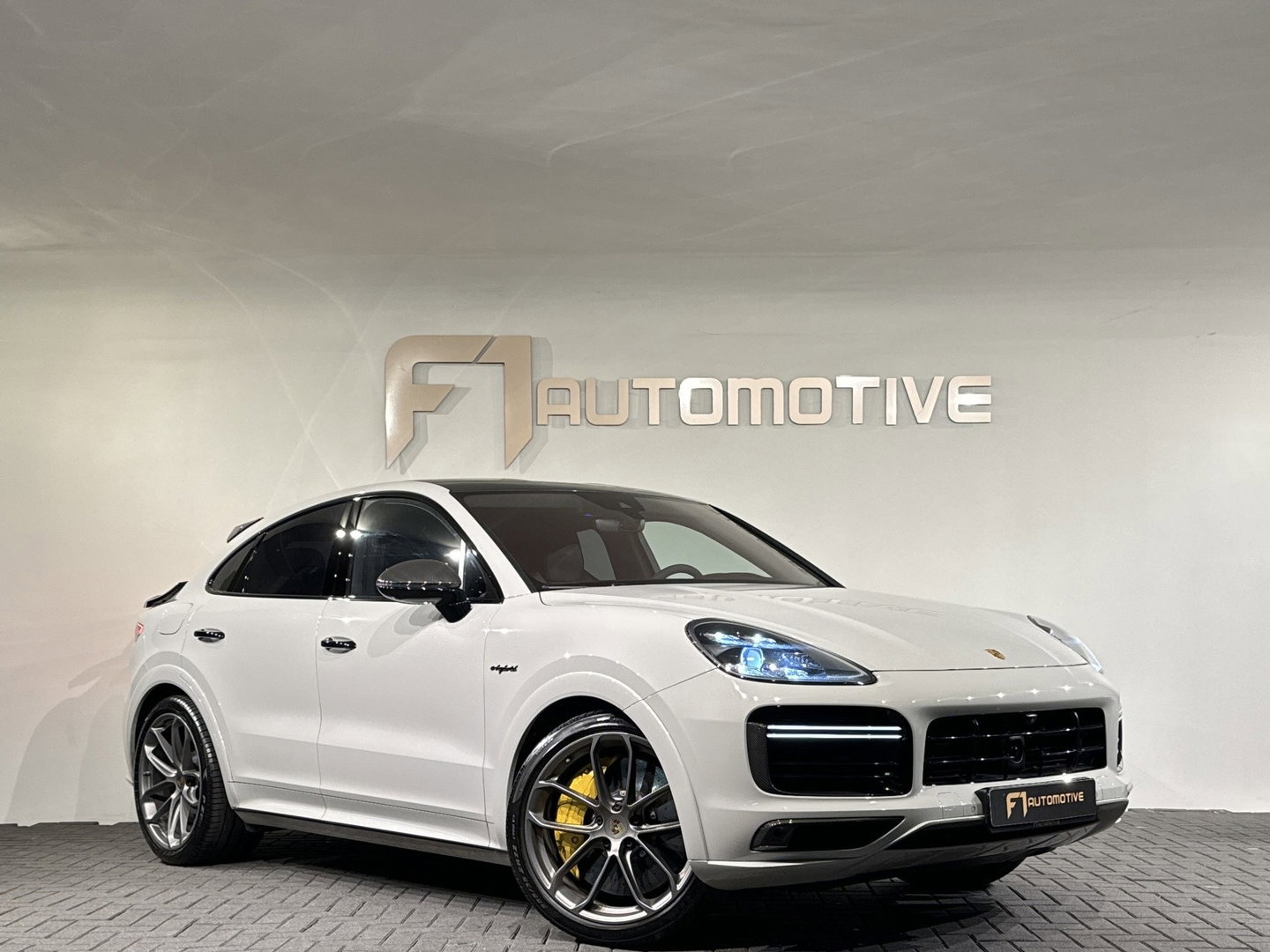 Porsche Cayenne Coupé 4.0 Turbo S E-Hybrid Full Carbon|Ceramic|Krijtgrijs