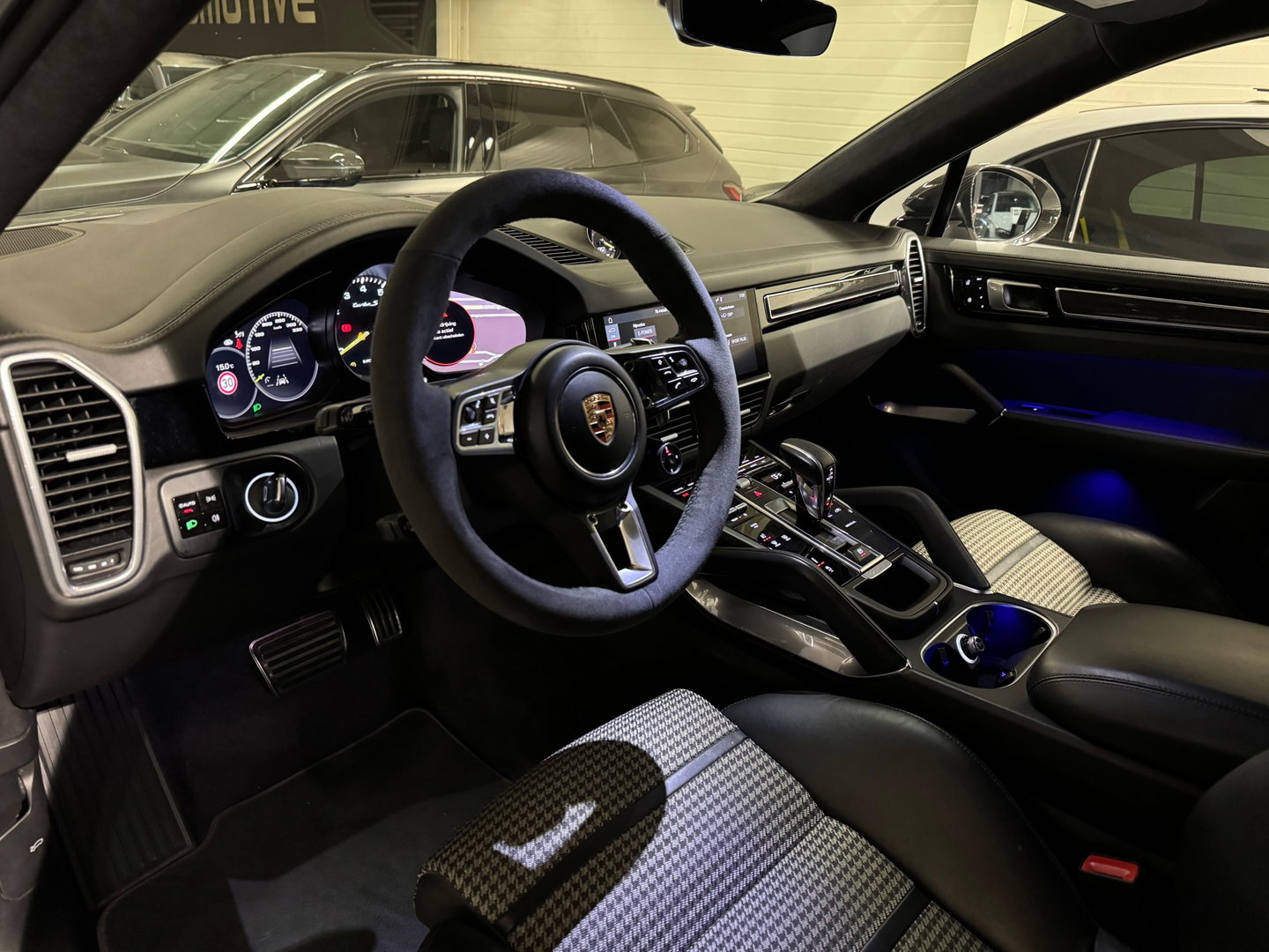 Porsche Cayenne Coupé 4.0 Turbo S E-Hybrid Full Carbon|Ceramic|Krijtgrijs