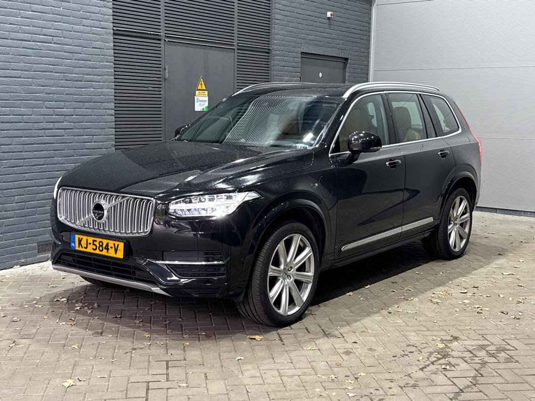 Volvo XC90 T8 Twin Engine Inscription | Luchtvering | Bowers&Wilkins | Panoramadak | 360° Camera | Trekhaak | Stoelventilatie | BLIS | 21 Inch