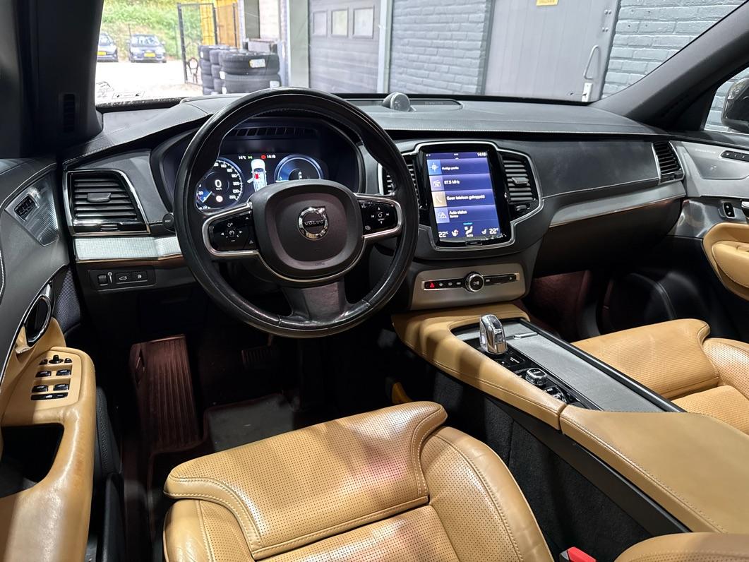 Volvo XC90 T8 Twin Engine Inscription | Luchtvering | Bowers&Wilkins | Panoramadak | 360° Camera | Trekhaak | Stoelventilatie | BLIS | 21 Inch