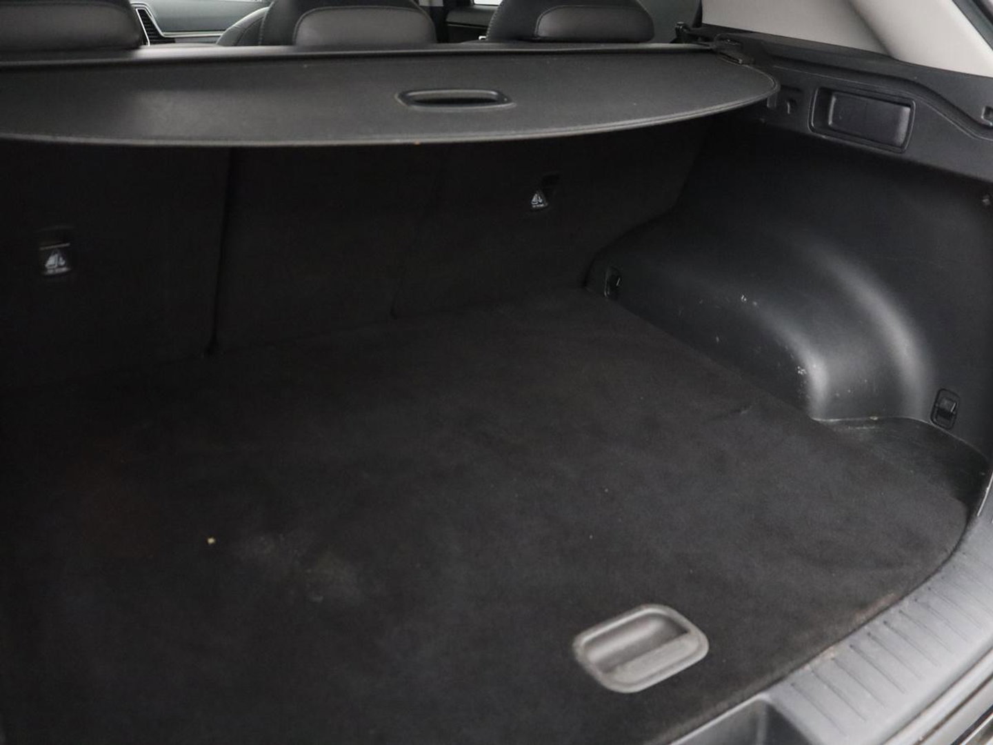 Kia Sportage 1.6 T-GDi Plug-in Hybrid AWD DynamicPlusLine | SOH 96,8% | Panorama dak | Trekhaak | Achteruitrijcamera | Apple CarPlay | Elektrisch bedienbare achterklep
