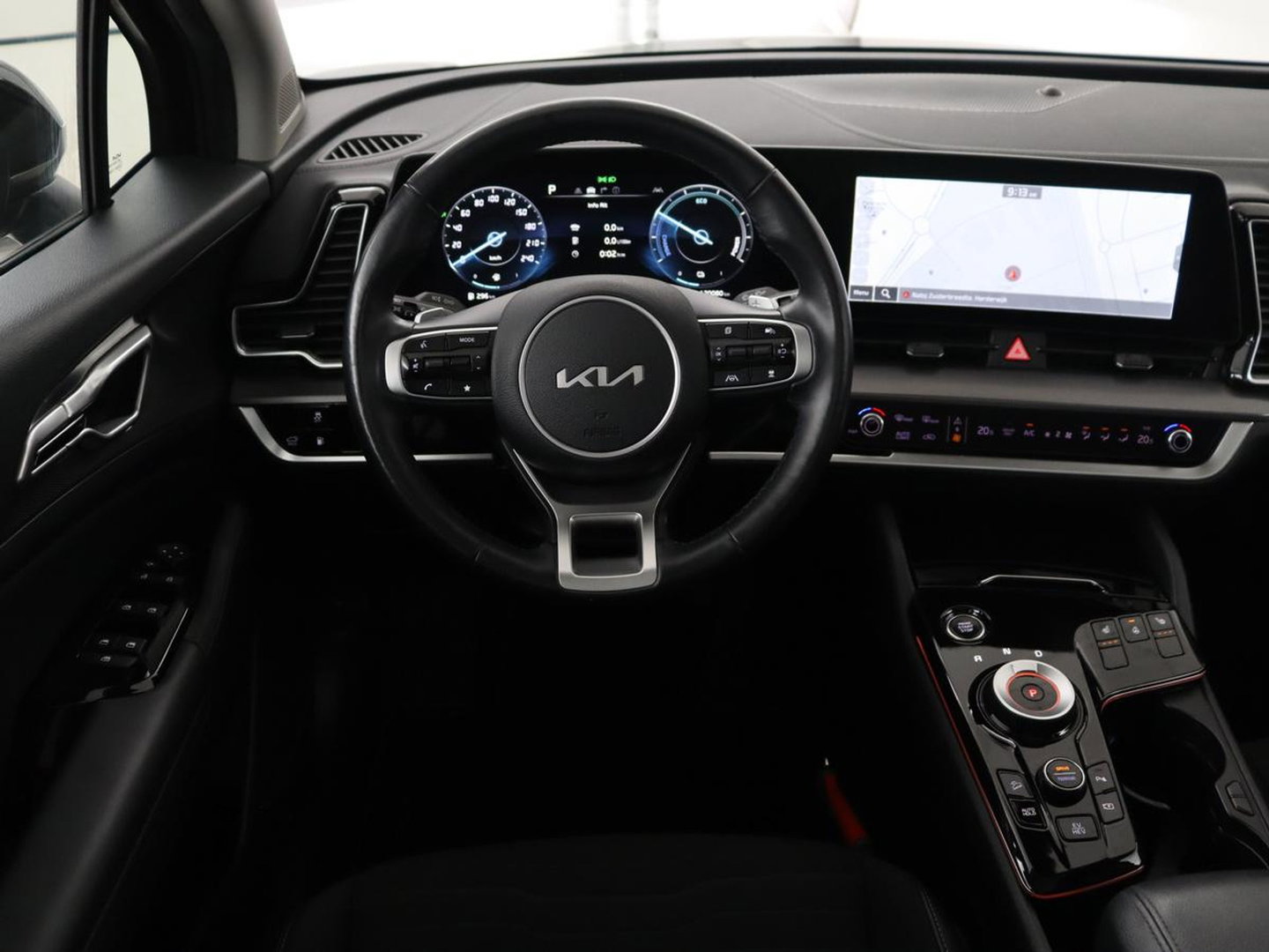Kia Sportage 1.6 T-GDi Plug-in Hybrid AWD DynamicPlusLine | SOH 96,8% | Panorama dak | Trekhaak | Achteruitrijcamera | Apple CarPlay | Elektrisch bedienbare achterklep