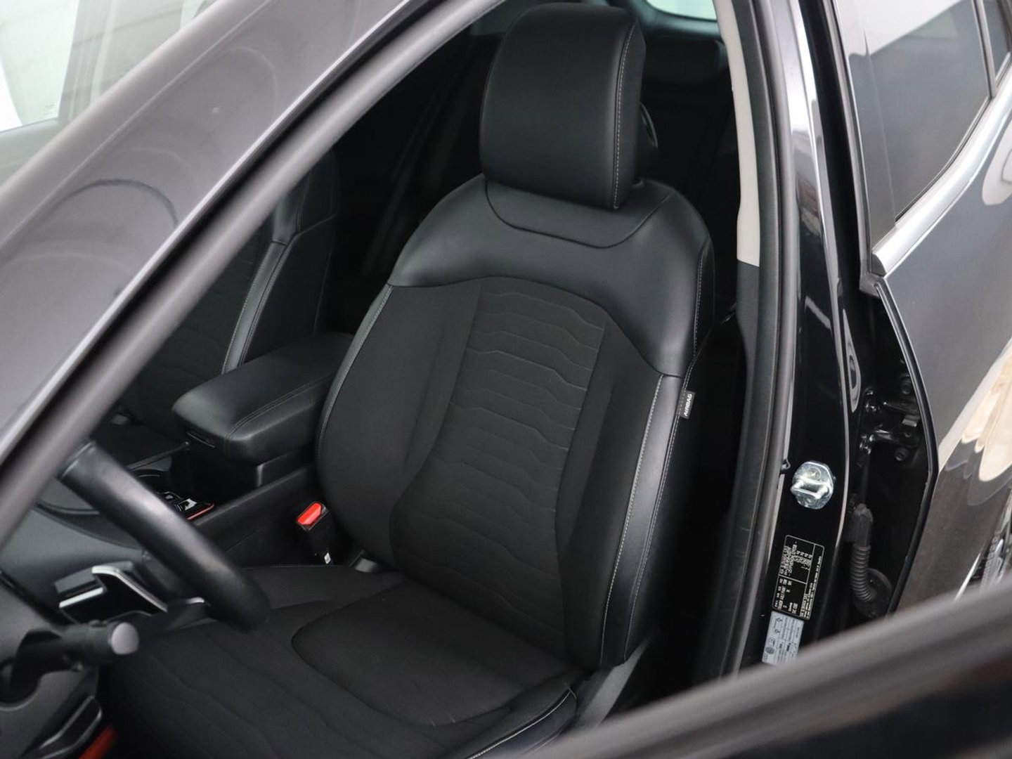 Kia Sportage 1.6 T-GDi Plug-in Hybrid AWD DynamicPlusLine | SOH 96,8% | Panorama dak | Trekhaak | Achteruitrijcamera | Apple CarPlay | Elektrisch bedienbare achterklep