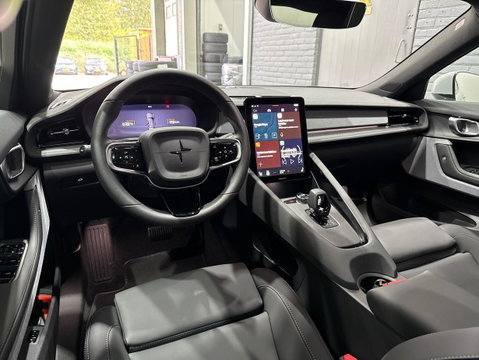 Polestar 2 Long Range Single Motor Plus | 82 kWh | Harman/Kardon | Panoramadak | ACC | Camera | Keyless | Stoelverwarming | 19 Inch