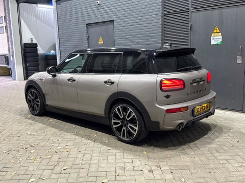 MINI Clubman 2.0 JCW ALL4 John Cooper Works | Panoramadak | Stoelverwarming | Keyless | Cruise Control | Navigatie | 19 Inch