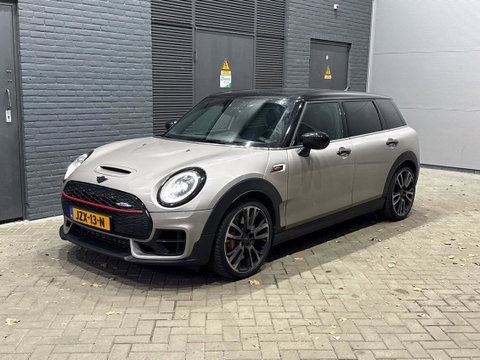 MINI Clubman 2.0 JCW ALL4 John Cooper Works | Panoramadak | Stoelverwarming | Keyless | Cruise Control | Navigatie | 19 Inch