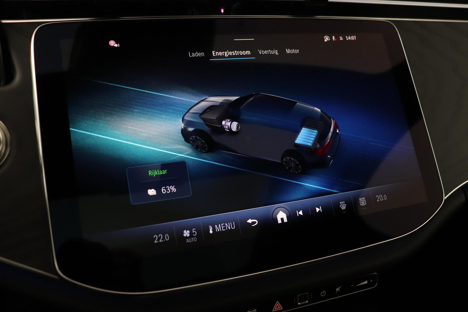 Mercedes-Benz E-Klasse 300 e AMG Line | Nightpakket | Panoramadak | 360° Camera | Trekhaak | Keyless | Stoelverwarming | 20 Inch
