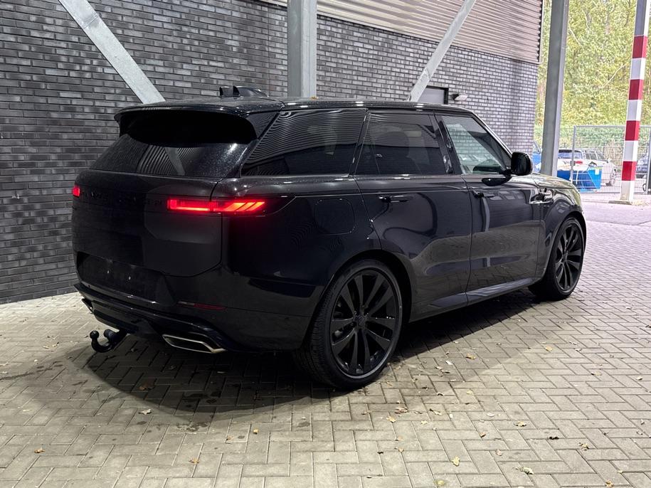 Land Rover Range Rover Sport P460e Dynamic HSE | 23 Inch | Meridian 3D Surround | ClearSight | Koelbox | Trekhaak | Massage+Ventilatie