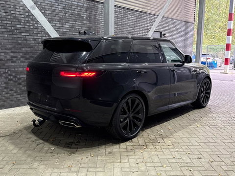 Land Rover Range Rover Sport P460e Dynamic HSE | 23 Inch | Meridian 3D Surround | ClearSight | Koelbox | Trekhaak | Massage+Ventilatie