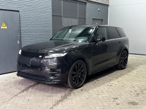 Land Rover Range Rover Sport P460e Dynamic HSE | 23 Inch | Meridian 3D Surround | ClearSight | Koelbox | Trekhaak | Massage+Ventilatie