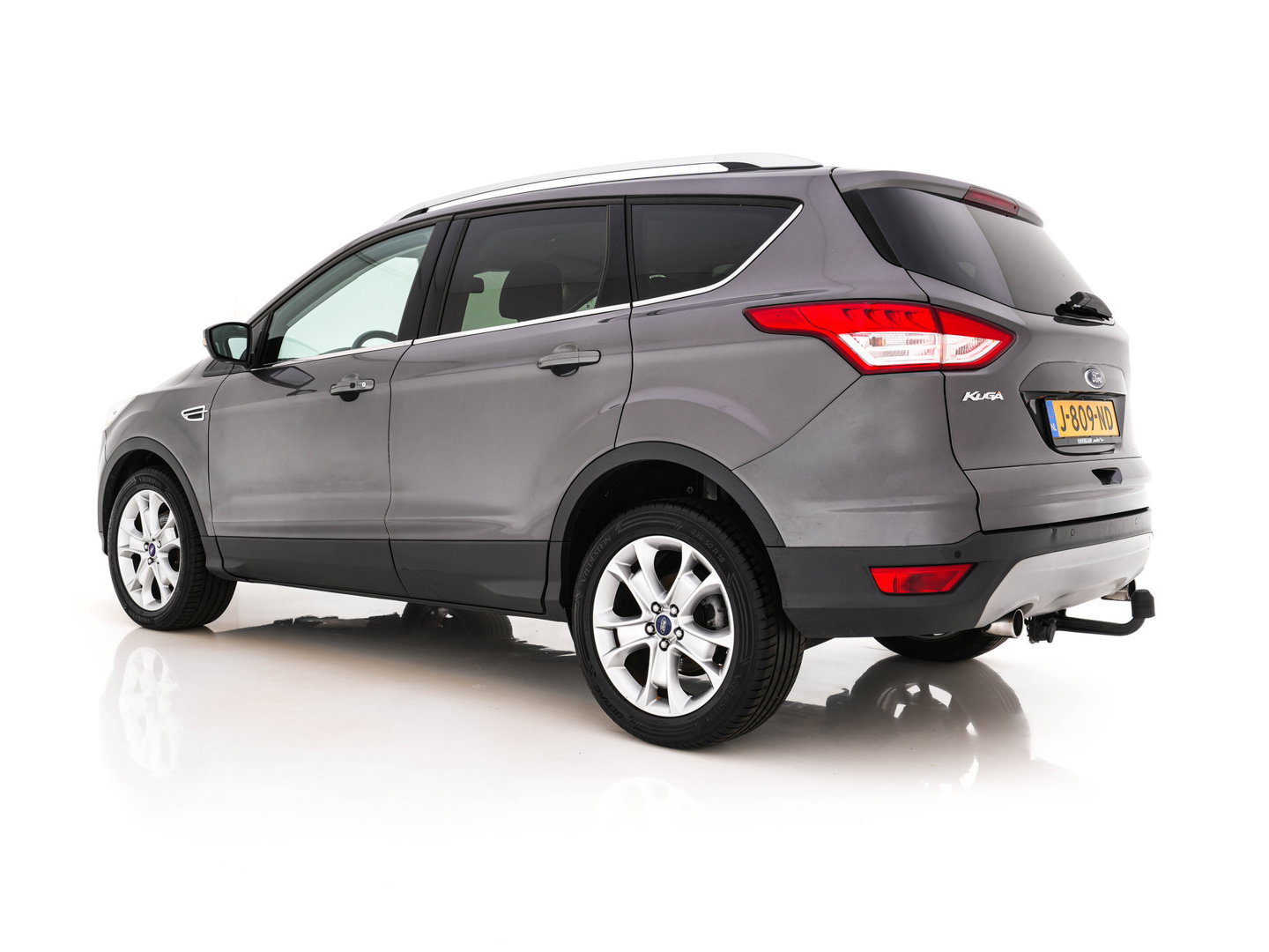 Ford Kuga 1.6 Titanium *LEATHER-FABRIC | XENON | HEATED-COMFORTSEATS | NAVI-FULLMAP | ECC | PDC | CRUISE | PRIVACY-GLASS | TOWBAR | 17''ALU*