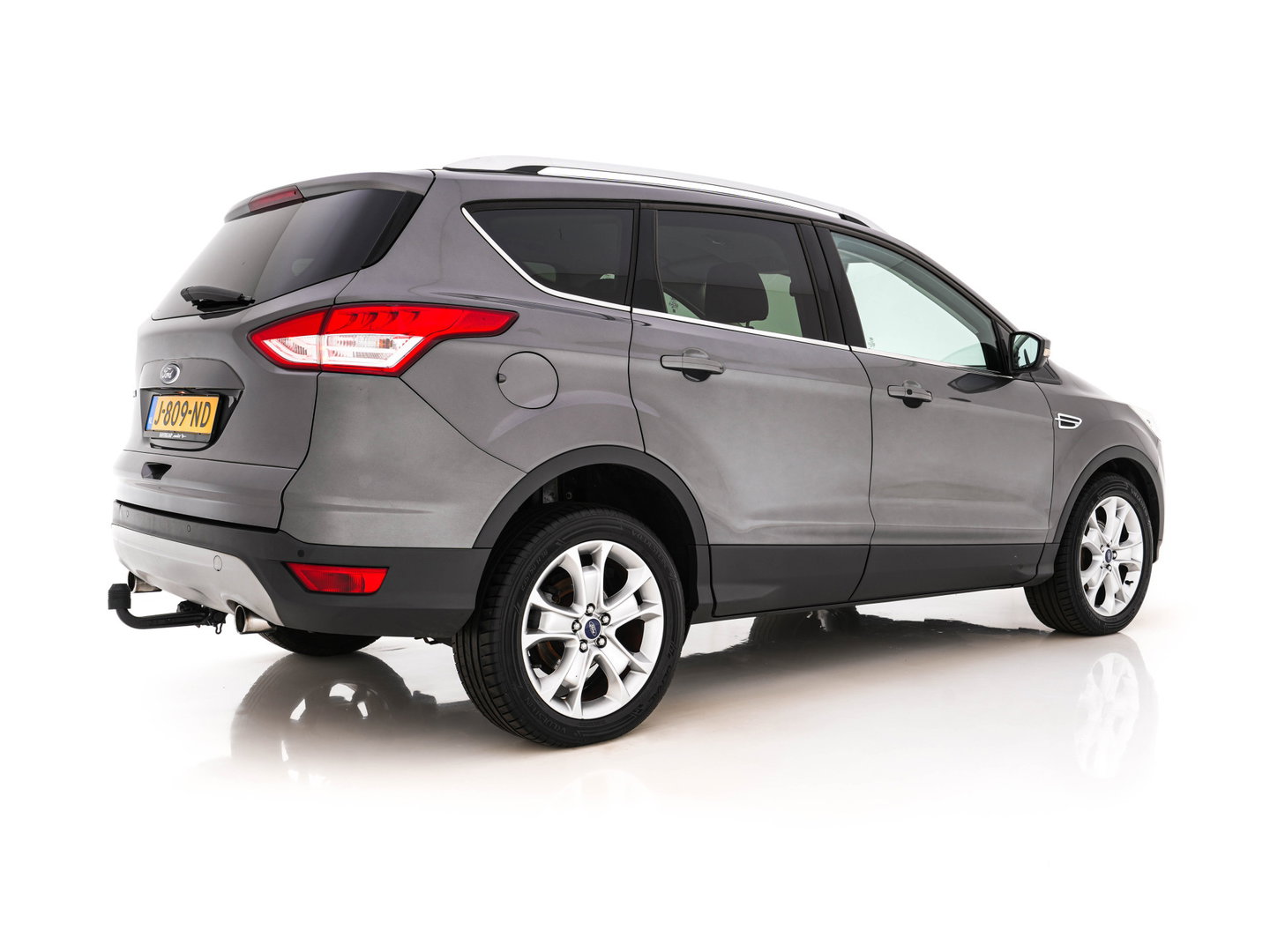Ford Kuga 1.6 Titanium *LEATHER-FABRIC | XENON | HEATED-COMFORTSEATS | NAVI-FULLMAP | ECC | PDC | CRUISE | PRIVACY-GLASS | TOWBAR | 17''ALU*