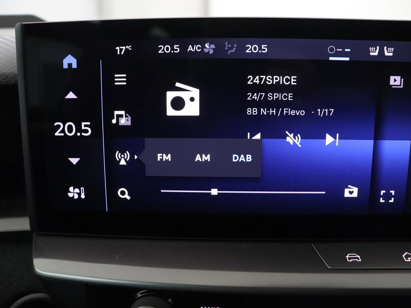 Opel Grandland 1.2 Turbo Hybrid GS | Head-up display | Navigatie | Achteruitrijcamera | Cruise control adaptief | Apple CarPlay