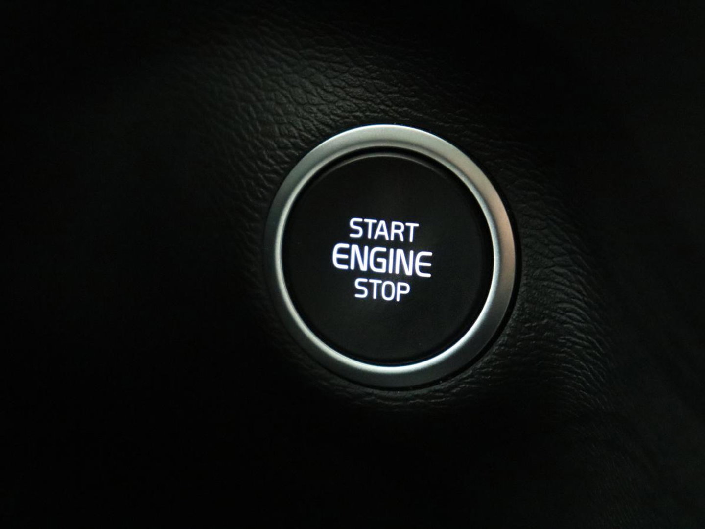 Volvo XC40 1.5 T4 Recharge Inscription Expression | SOh 85,2% | Trekhaak | Achteruitrij camera | Apple Carplay | Elektrische achterklep | Adaptieve cruise control |