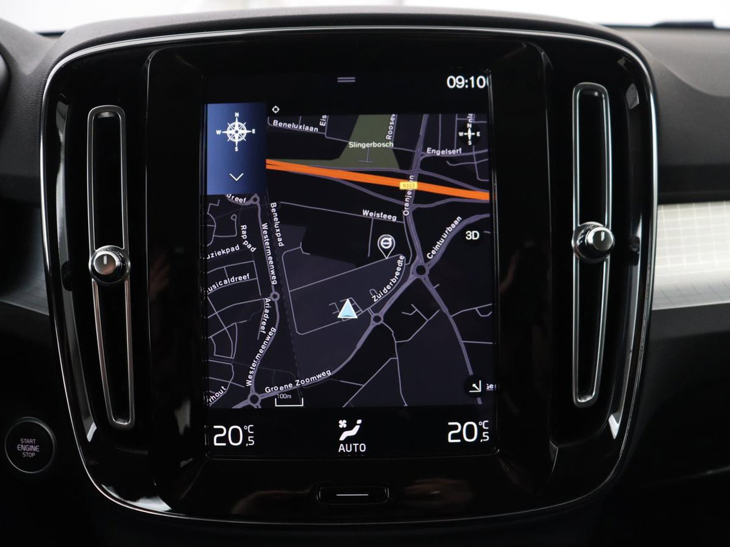 Volvo XC40 1.5 T4 Recharge Inscription Expression | SOh 85,2% | Trekhaak | Achteruitrij camera | Apple Carplay | Elektrische achterklep | Adaptieve cruise control |