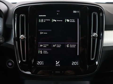 Volvo XC40 1.5 T4 Recharge Inscription Expression | SOh 85,2% | Trekhaak | Achteruitrij camera | Apple Carplay | Elektrische achterklep | Adaptieve cruise control |