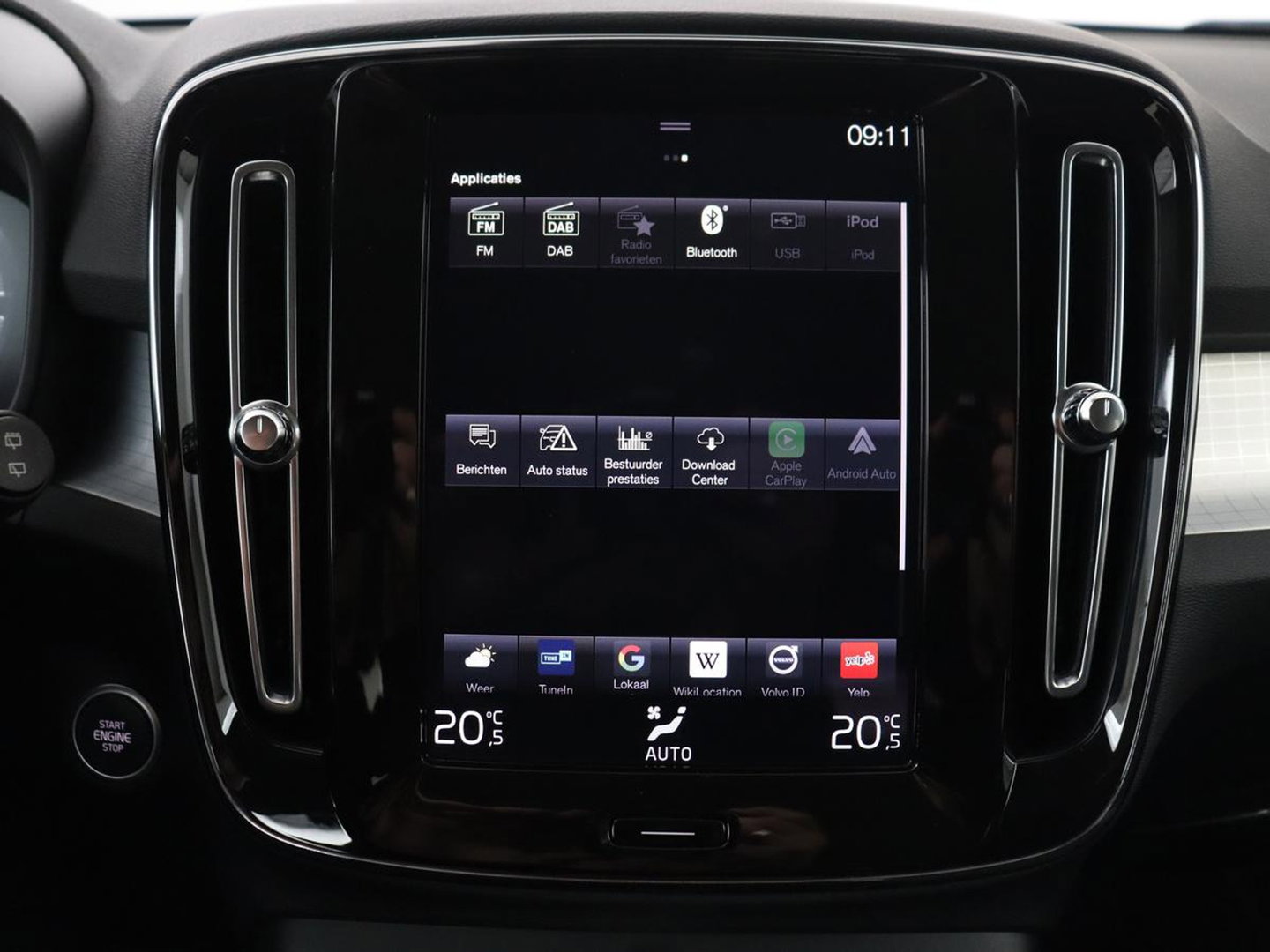 Volvo XC40 1.5 T4 Recharge Inscription Expression | SOh 85,2% | Trekhaak | Achteruitrij camera | Apple Carplay | Elektrische achterklep | Adaptieve cruise control |