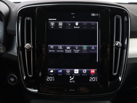 Volvo XC40 1.5 T4 Recharge Inscription Expression | SOh 85,2% | Trekhaak | Achteruitrij camera | Apple Carplay | Elektrische achterklep | Adaptieve cruise control |