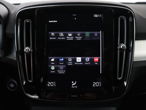 Volvo XC40 1.5 T4 Recharge Inscription Expression | SOh 85,2% | Trekhaak | Achteruitrij camera | Apple Carplay | Elektrische achterklep | Adaptieve cruise control |