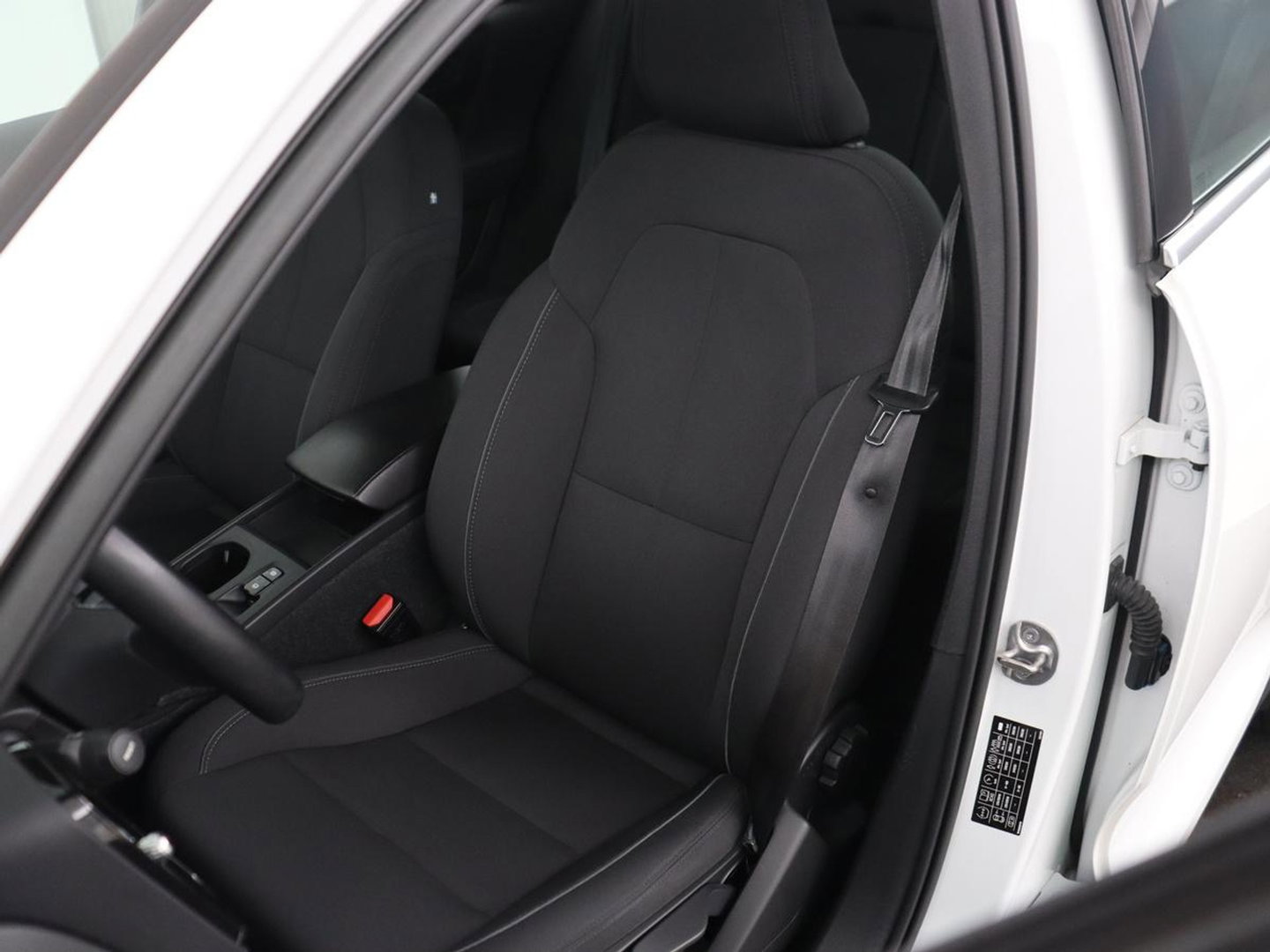 Volvo XC40 1.5 T4 Recharge Inscription Expression | SOh 85,2% | Trekhaak | Achteruitrij camera | Apple Carplay | Elektrische achterklep | Adaptieve cruise control |