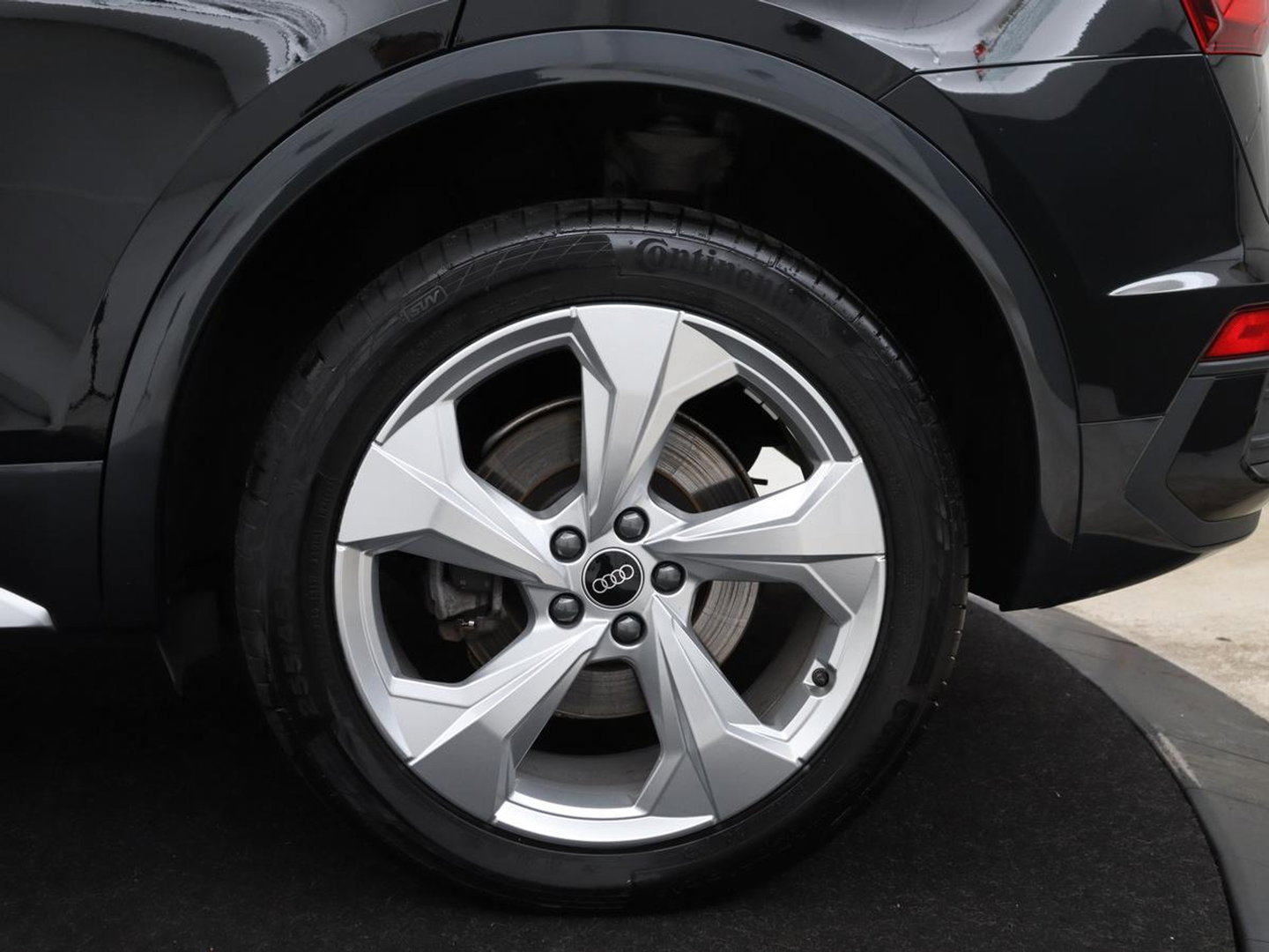 Audi Q5 50 TFSI e Sportback 50 TFSI e Advanced edition | SOH 98,9 % | Head-up display | Navigatie | Cruisecontrol | Stoelverwarming | Virtual display | Elektrische achterklep