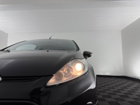 Ford Fiesta 1.6 Sport *LEATHER | HEATED-SPORTSEATS | PRIVACY-GLASS | ECC | 15''ALU*