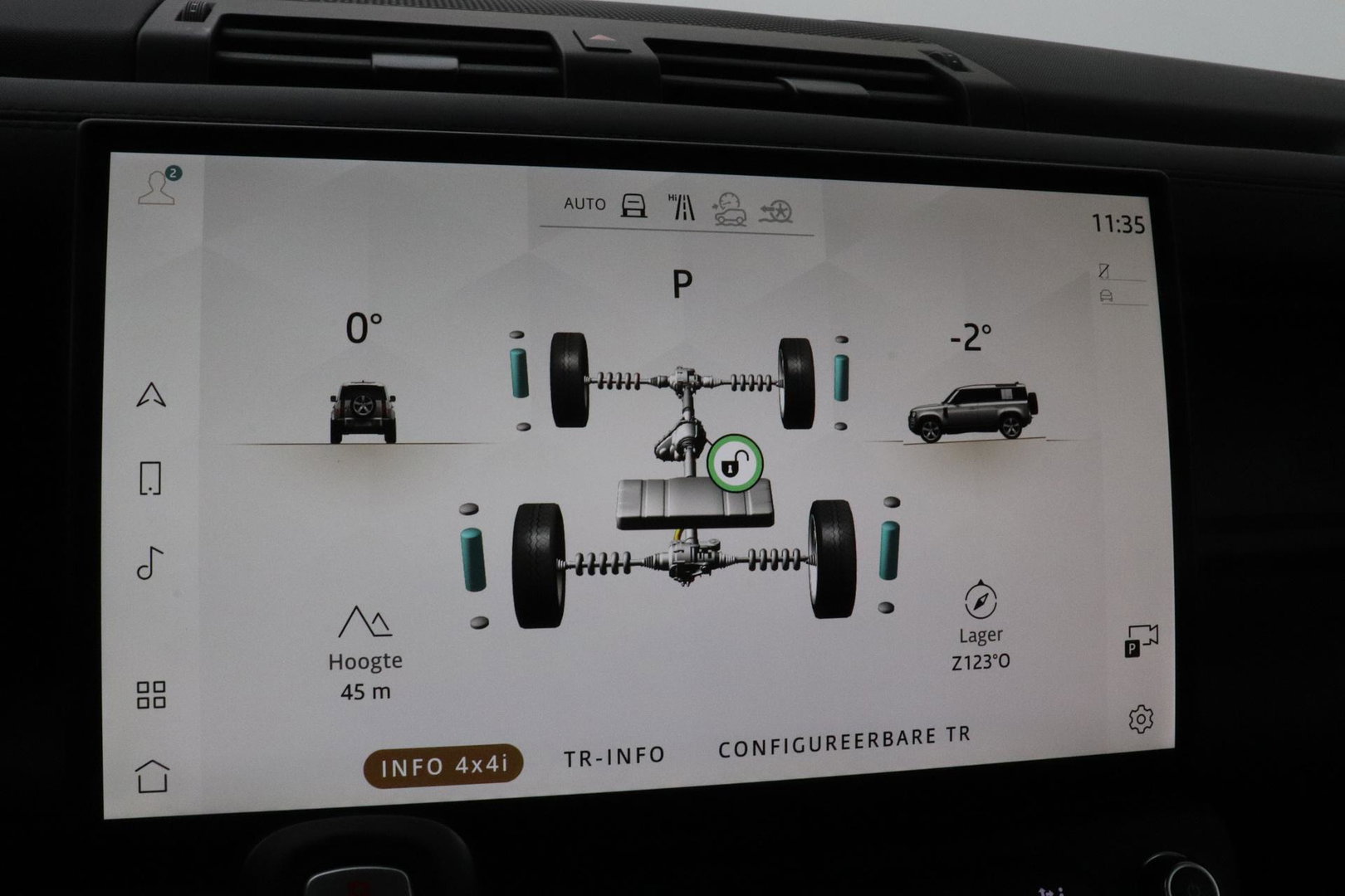Land Rover Defender P300e 110 X-Dynamic HSE | ClearSight | Meridian Surround | Panoramadak | Trekhaak | Stoelventilatie | Koelbox | 22 Inch