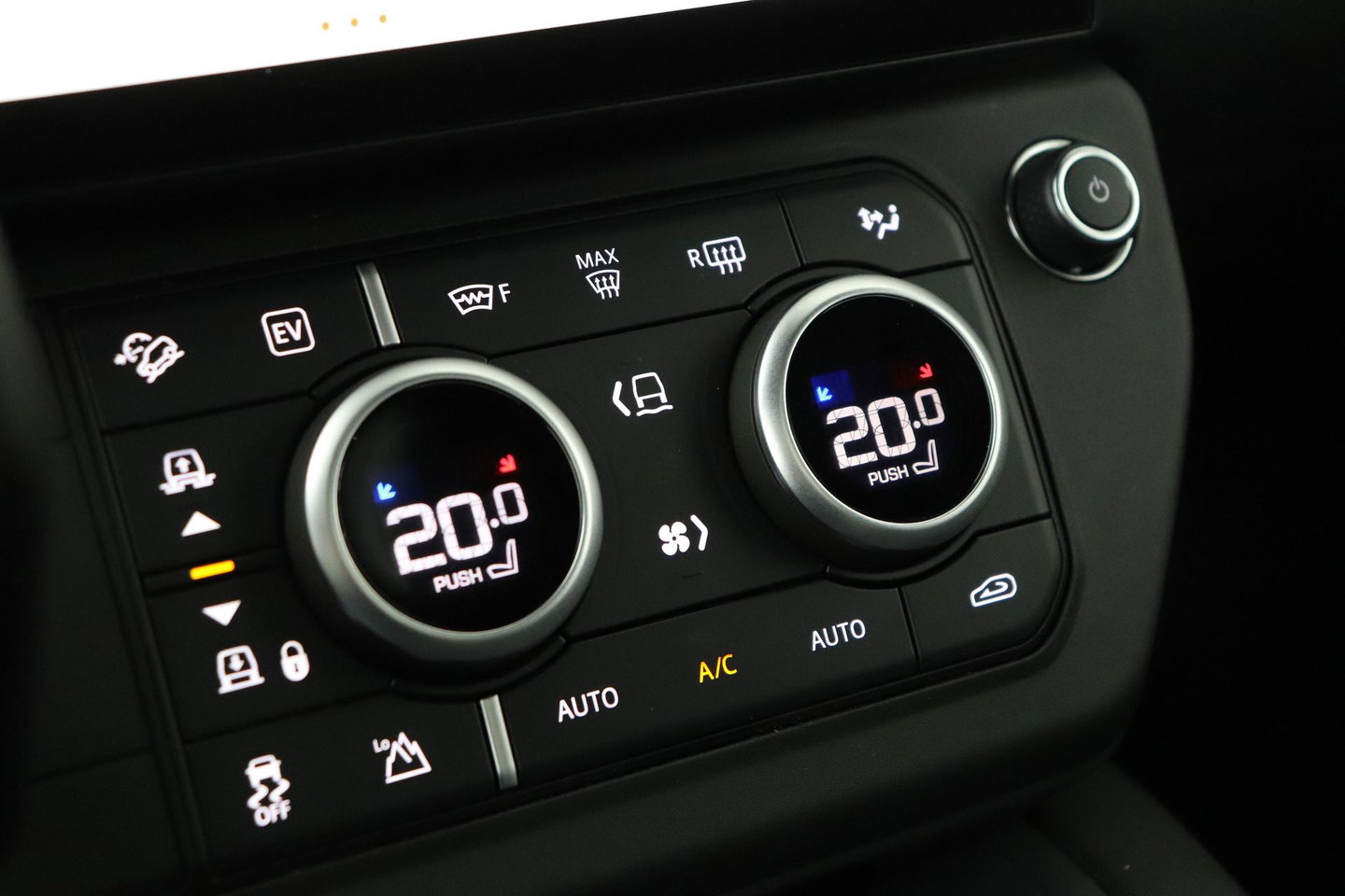 Land Rover Defender P300e 110 X-Dynamic HSE | ClearSight | Meridian Surround | Panoramadak | Trekhaak | Stoelventilatie | Koelbox | 22 Inch