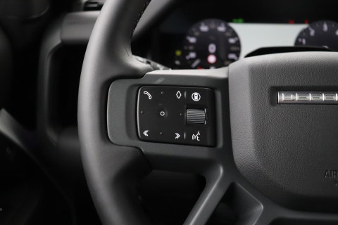 Land Rover Defender P300e 110 X-Dynamic HSE | ClearSight | Meridian Surround | Panoramadak | Trekhaak | Stoelventilatie | Koelbox | 22 Inch