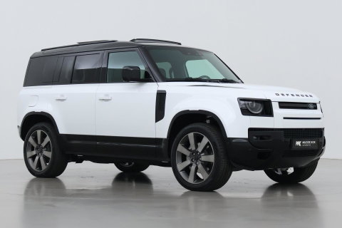 Land Rover Defender P300e 110 X-Dynamic HSE | ClearSight | Meridian Surround | Panoramadak | Trekhaak | Stoelventilatie | Koelbox | 22 Inch