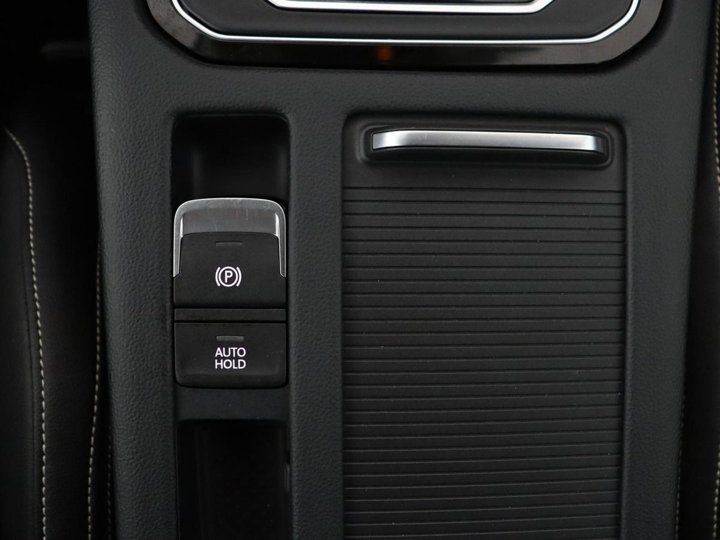 Volkswagen Passat Variant GTE 1.4 TSI PHEV GTE Business | SOH 93,9% | Trekhaak | Camera | LED | Apple Carplay | Massage Stoelen | Lederen bekleding