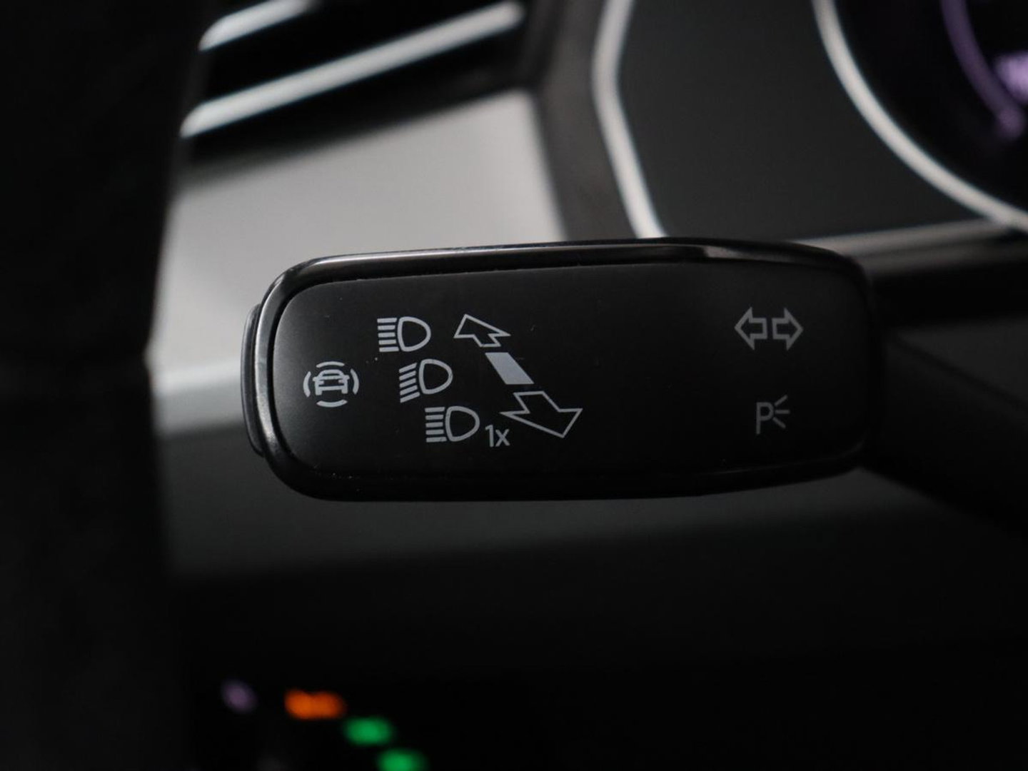 Volkswagen Passat Variant GTE 1.4 TSI PHEV GTE Business | SOH 93,9% | Trekhaak | Camera | LED | Apple Carplay | Massage Stoelen | Lederen bekleding