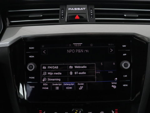 Volkswagen Passat Variant GTE 1.4 TSI PHEV GTE Business | SOH 93,9% | Trekhaak | Camera | LED | Apple Carplay | Massage Stoelen | Lederen bekleding