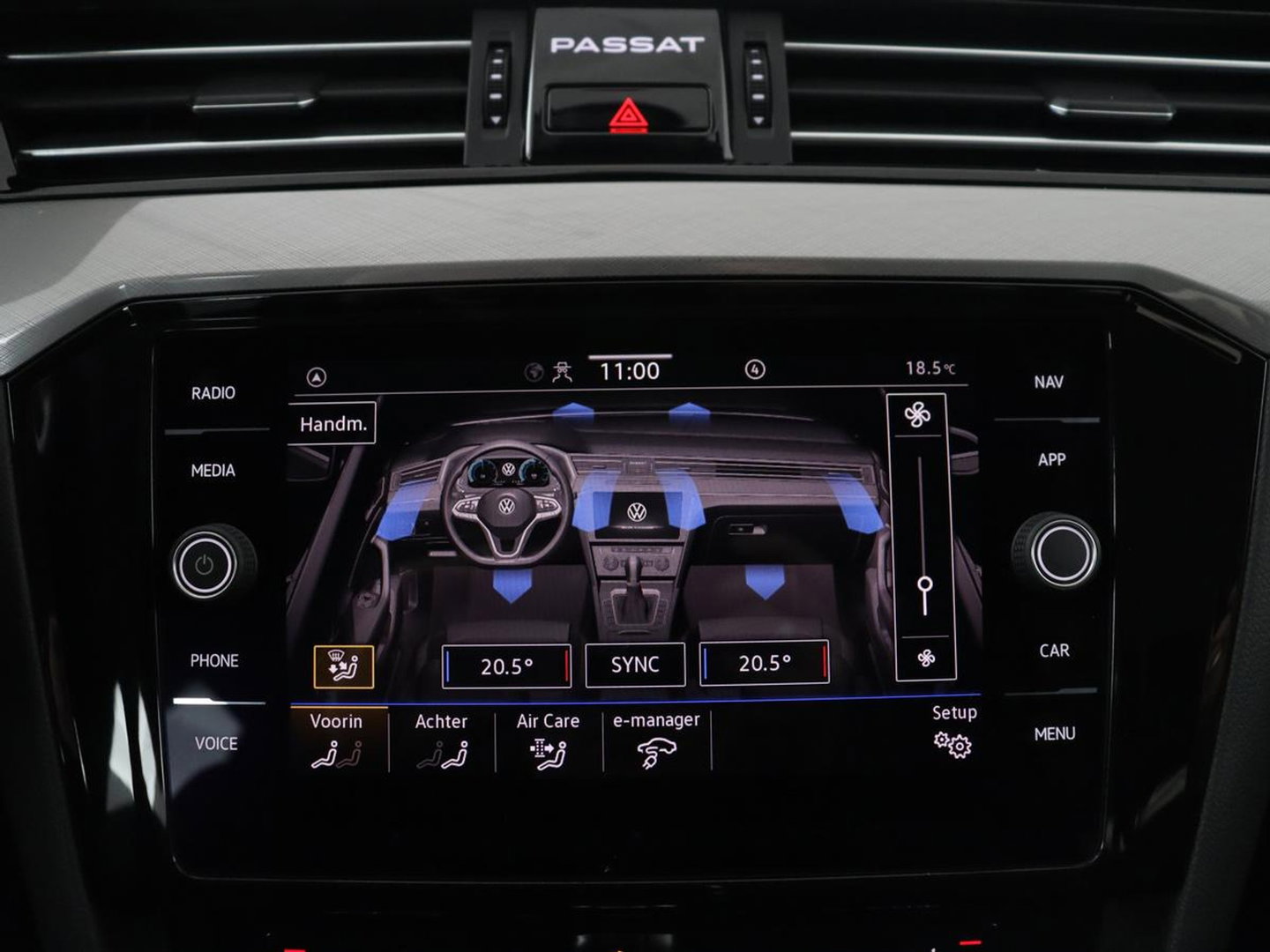 Volkswagen Passat Variant GTE 1.4 TSI PHEV GTE Business | SOH 93,9% | Trekhaak | Camera | LED | Apple Carplay | Massage Stoelen | Lederen bekleding