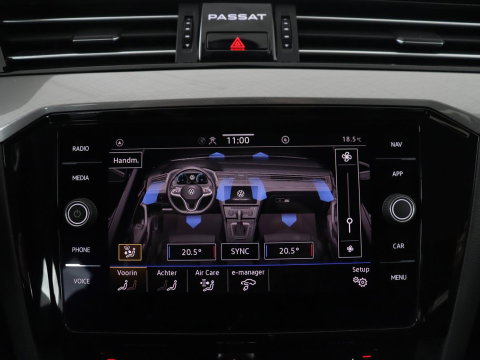 Volkswagen Passat Variant GTE 1.4 TSI PHEV GTE Business | SOH 93,9% | Trekhaak | Camera | LED | Apple Carplay | Massage Stoelen | Lederen bekleding