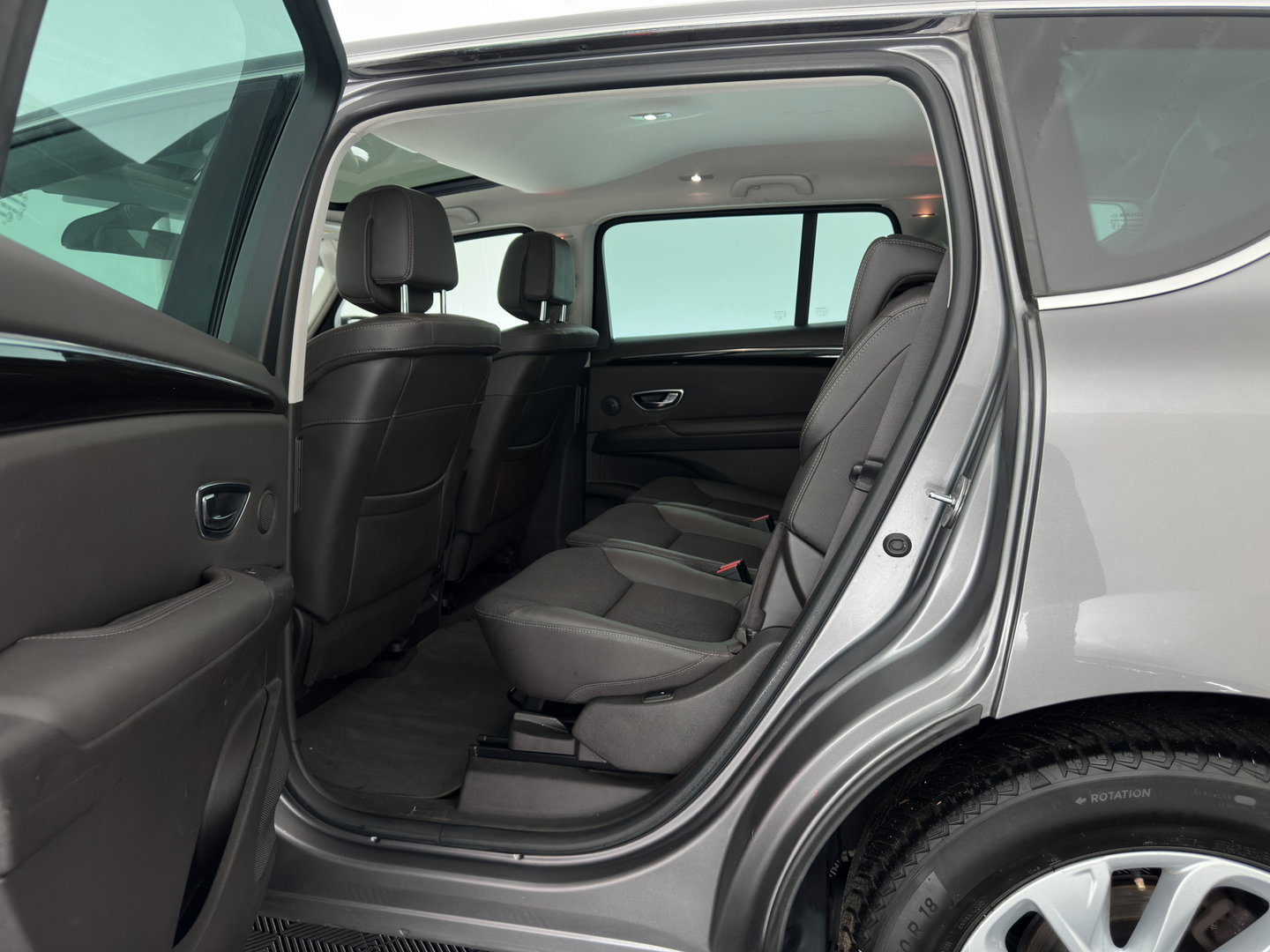 Renault Espace 1.6 dCi Dynamique 5p. *LEATHER-FABRIC | FULL-LED | BLIND-SPOT | HEATED-COMFORTSEATS | NAVI-FULLMAP | DAB+ | DIGI-COCKPIT | PDC | CRUISE | 18''ALU*