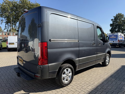 Mercedes-Benz Sprinter 314 2.2 CDI L1H1 Functional RWD / vaste prijs rijklaar € 19.950 ex btw / euro 6 / bpm vrij / lease vanaf € 336 / camera / climate control / trekhaak / grijs metallic !