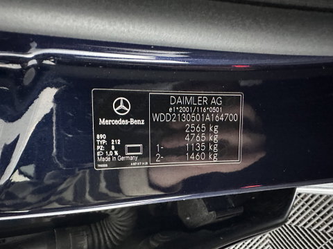 Mercedes-Benz E-Klasse 350 e Lease Edition (Plug-In) {SoH-81%} Aut. *LEATHER-FABRIC | FULL-LED | BURMESTER-AUDIO | TOPVIEW | HEATED-SPORTSEATS | AMBIENTLIGHT | NAVI-FULLMAP | AIRMATIC | SHIFTPADDLES | ECC | PDC | CRUISE | 18''ALU*
