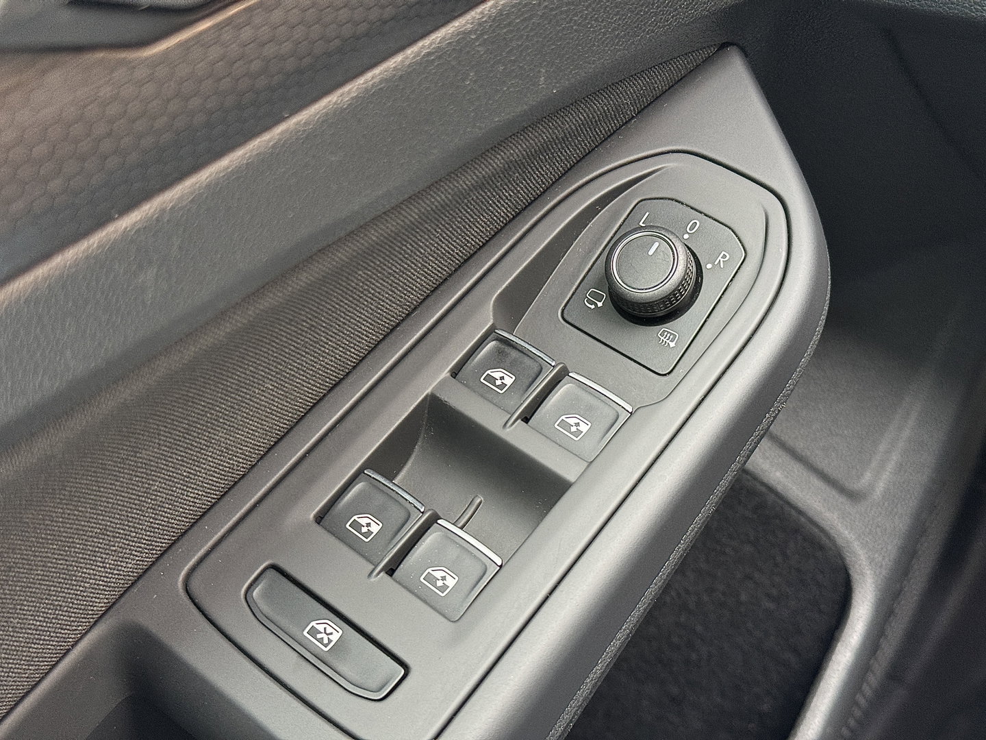 Volkswagen Golf 2.0 TSI GTI | Panoramadak | Adaptieve Cruise Control | Sfeerverlichting | Apple Carplay