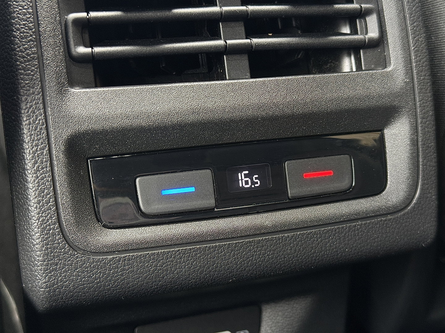 Volkswagen Golf 2.0 TSI GTI | Panoramadak | Adaptieve Cruise Control | Sfeerverlichting | Apple Carplay