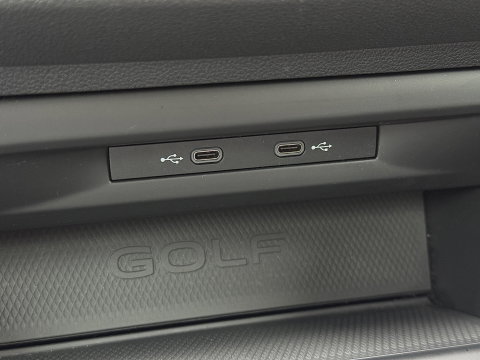 Volkswagen Golf 2.0 TSI GTI | Panoramadak | Adaptieve Cruise Control | Sfeerverlichting | Apple Carplay