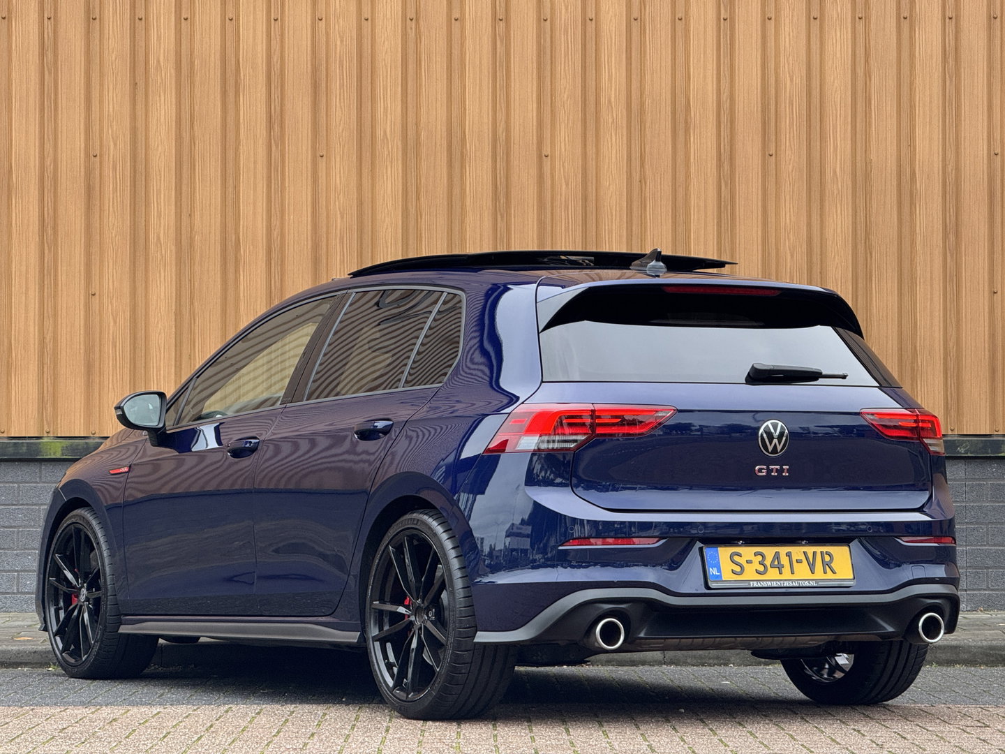 Volkswagen Golf 2.0 TSI GTI | Panoramadak | Adaptieve Cruise Control | Sfeerverlichting | Apple Carplay