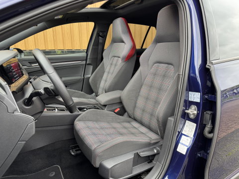 Volkswagen Golf 2.0 TSI GTI | Panoramadak | Adaptieve Cruise Control | Sfeerverlichting | Apple Carplay