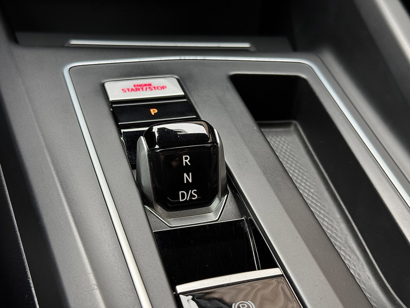 Volkswagen Golf 2.0 TSI GTI | Panoramadak | Adaptieve Cruise Control | Sfeerverlichting | Apple Carplay